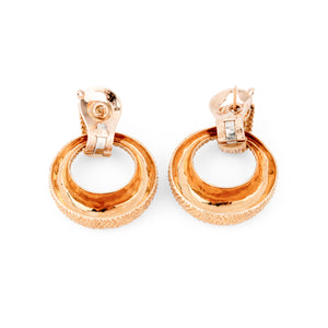 Boucles d'oreilles  de la maison Van Cleef & Arpel en or jaune et diamants